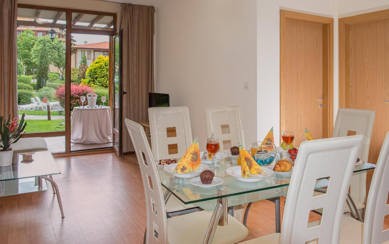 Garden Of Eden Pmg Apartments Sveti Vlas Eksteriør billede